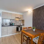 Cadet 505 - Panorámás Balaton-parti Apartamento *